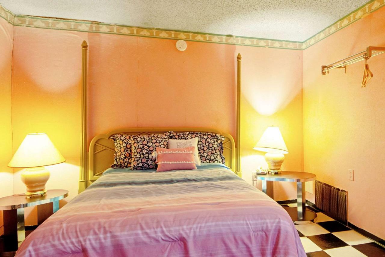 Economy Inn & Suites دينتون المظهر الخارجي الصورة