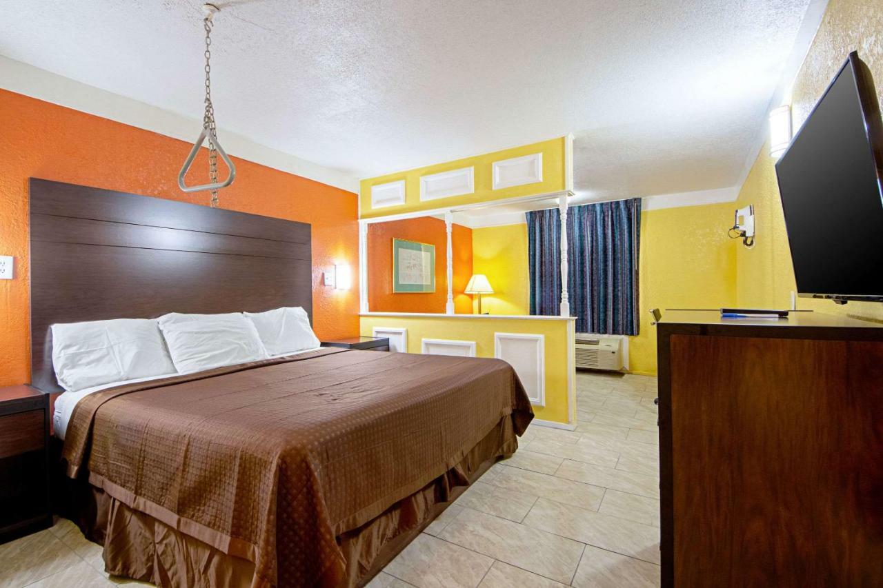 Economy Inn & Suites دينتون المظهر الخارجي الصورة