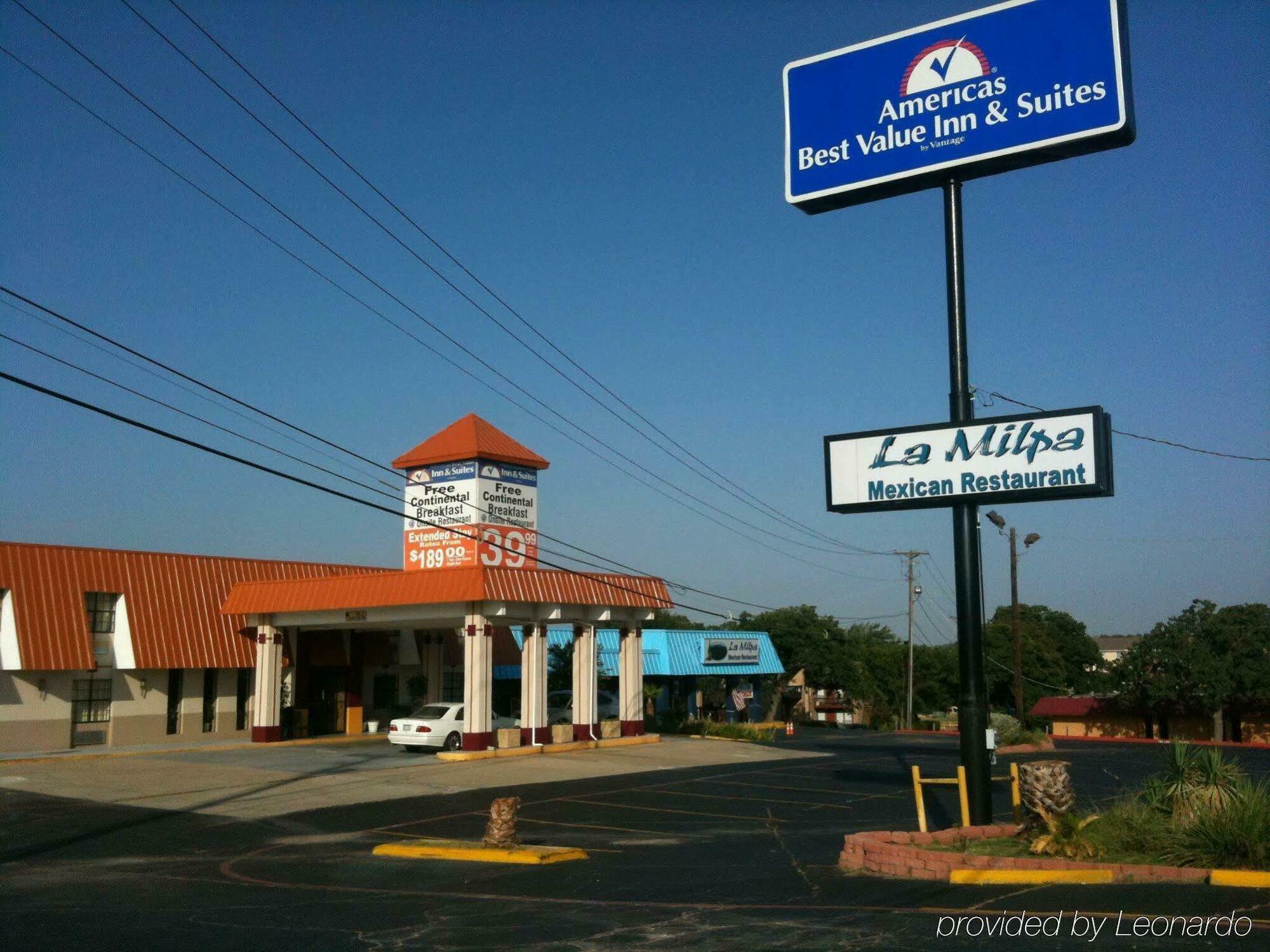 Economy Inn & Suites دينتون المظهر الخارجي الصورة