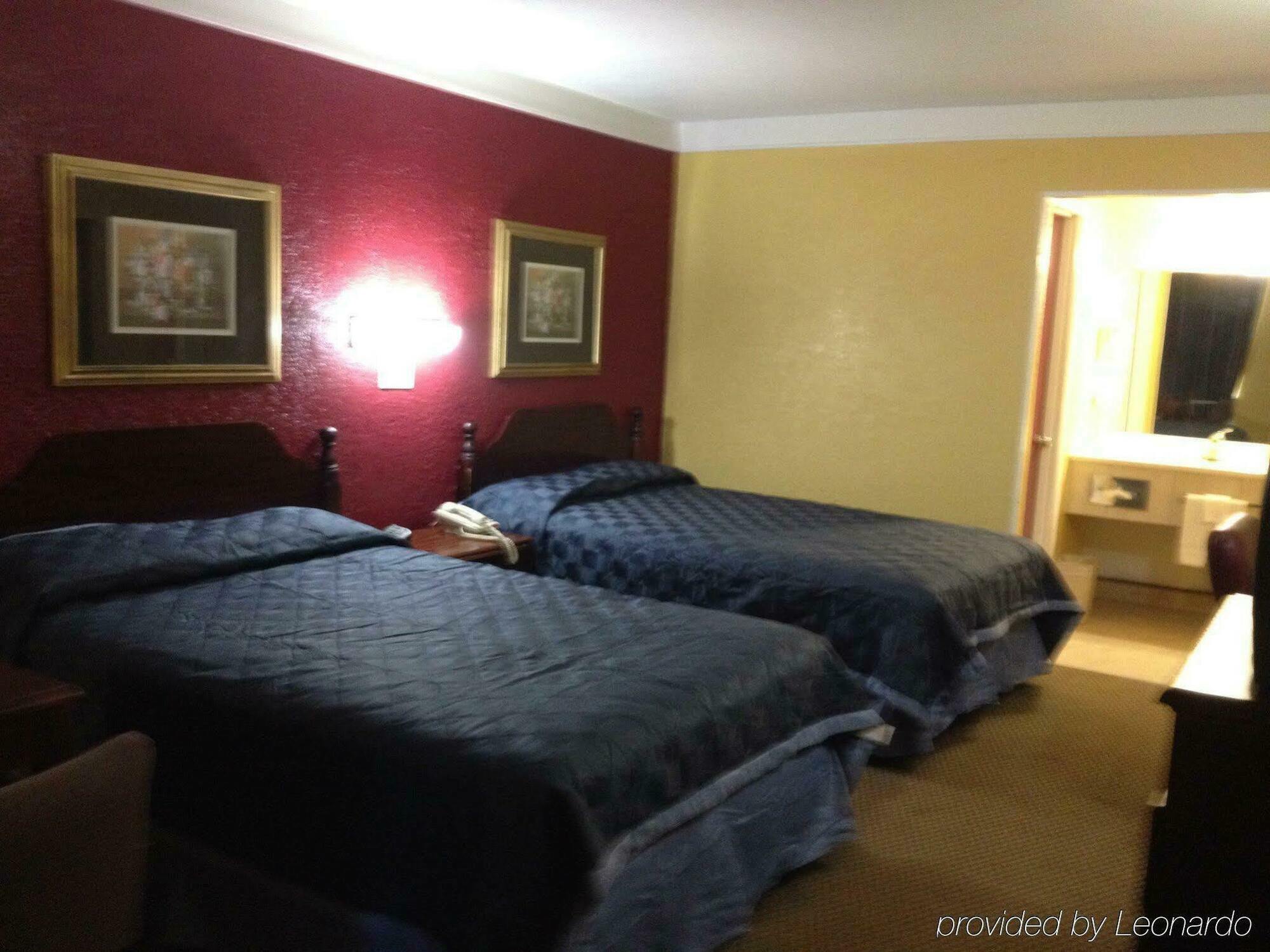 Economy Inn & Suites دينتون المظهر الخارجي الصورة