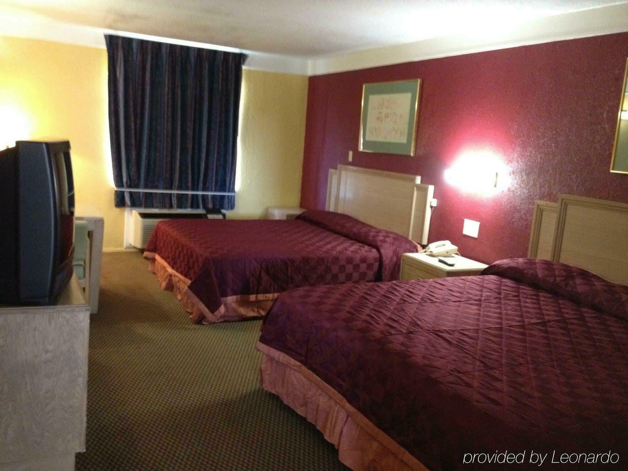 Economy Inn & Suites دينتون المظهر الخارجي الصورة