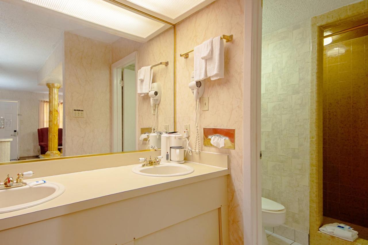 Economy Inn & Suites دينتون المظهر الخارجي الصورة